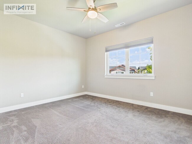 Building Photo - 3083 Lori Ln