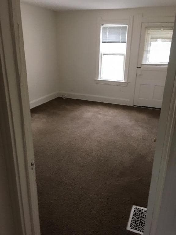 Building Photo - 3277 N Bartlett Ave