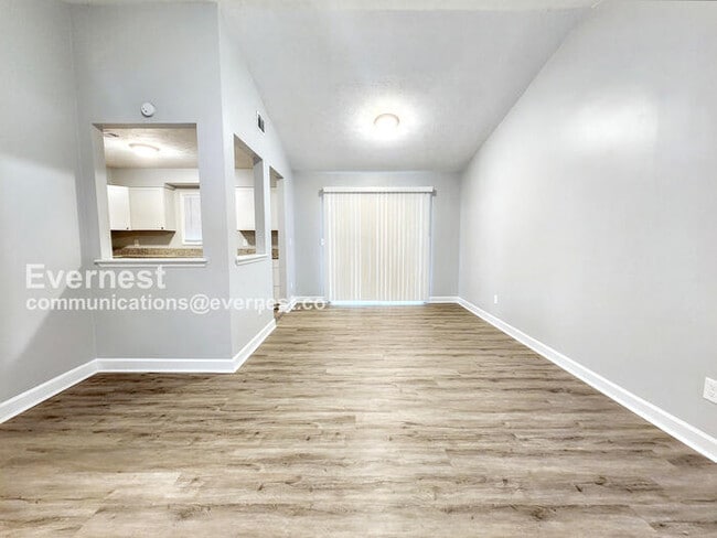 Building Photo - 2431 Corner Shoals Dr