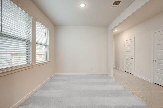 Building Photo - 18822 Fulvetta Haven Way