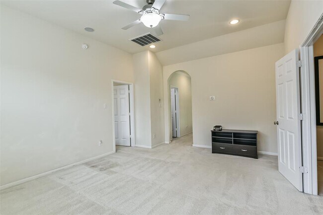 Building Photo - 4714 Emily Forest Trail