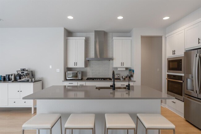 Building Photo - 2224 Nightjar Song Dr
