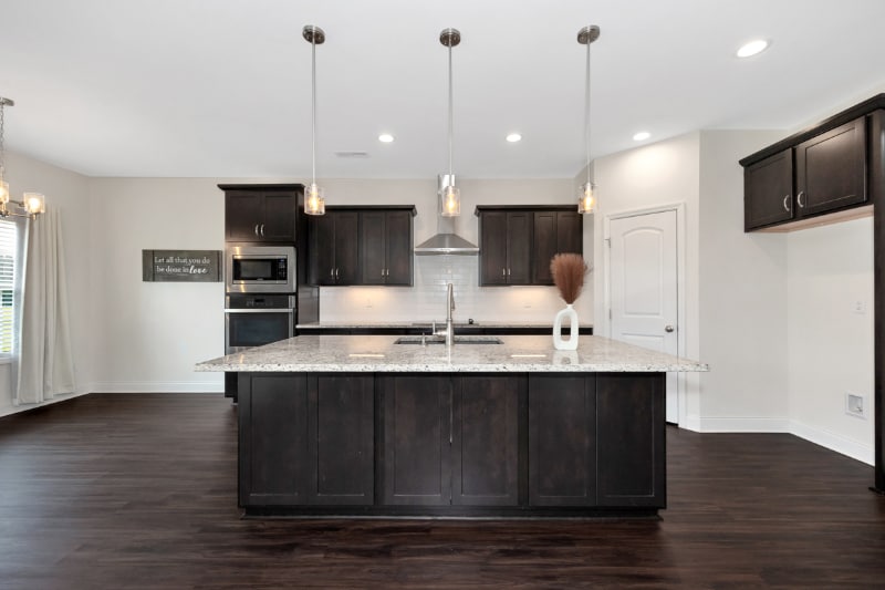 Building Photo - 141 Slade Thomas Dr