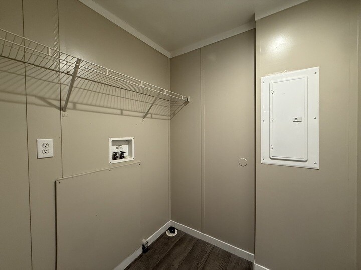 Building Photo - 109 Janice St