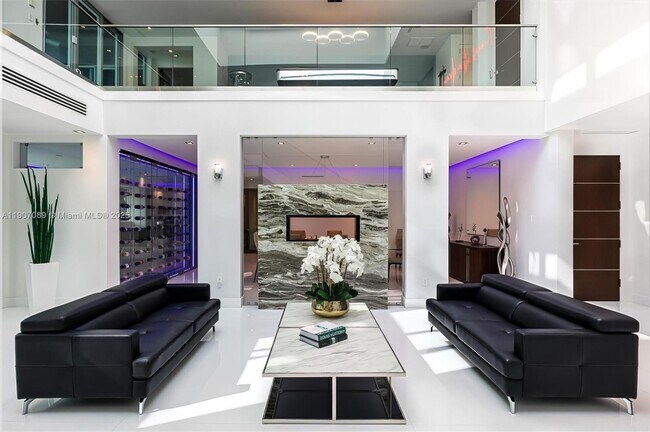 Building Photo - 300 Royal Plaza Dr