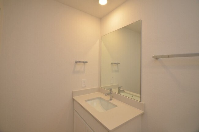 Building Photo - 31103 Warwick Coast Ct