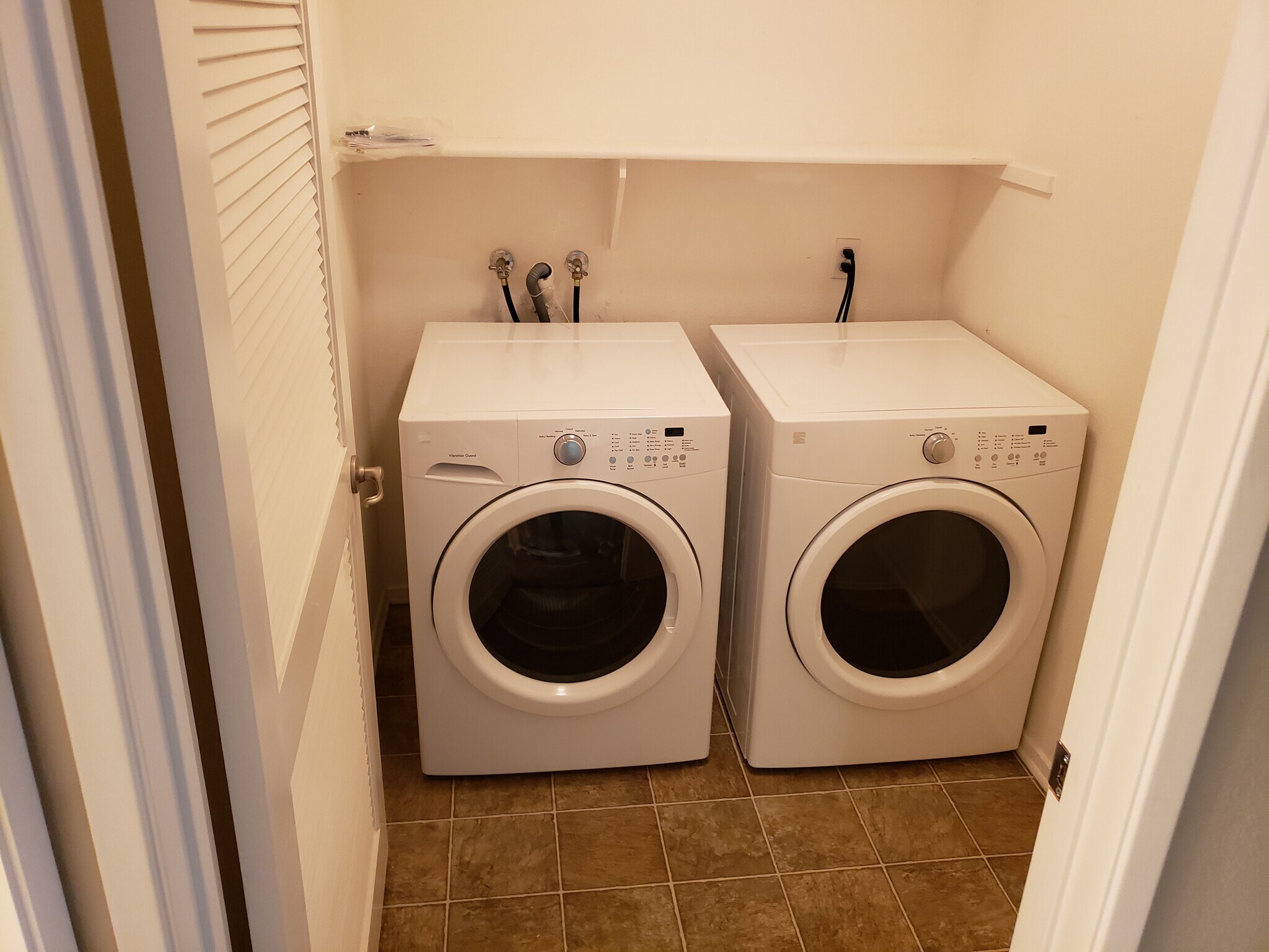 Washer/Dryer in Unit - 2264 Watermarke Pl