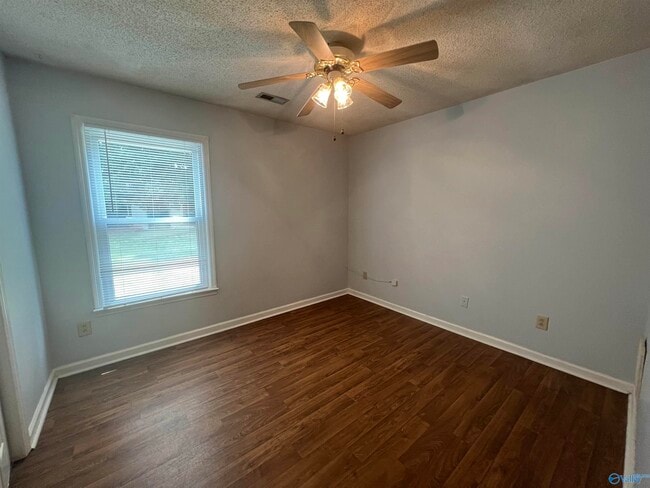 Building Photo - 13333 Dickens Ln