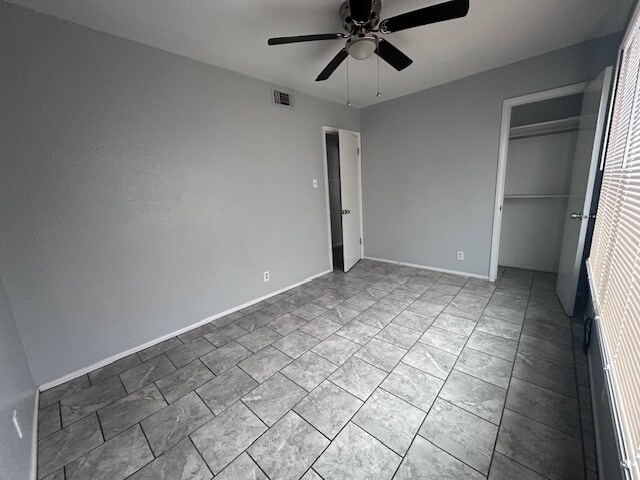 Building Photo - 205 Edgewood Dr