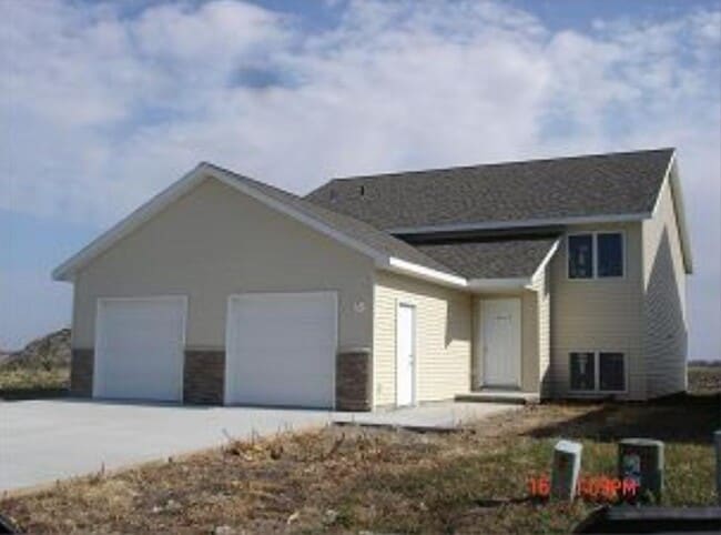 Building Photo - 146 Erin Ct