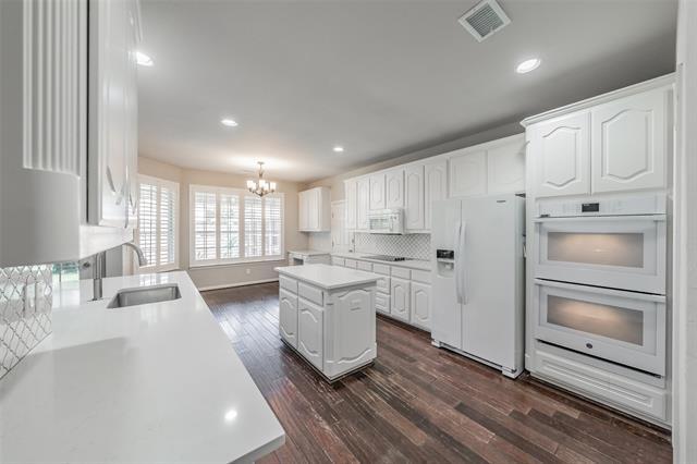 Building Photo - 113 Woodland Cove
