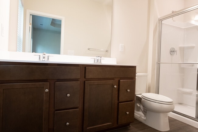 Building Photo - 222 Tern Ct