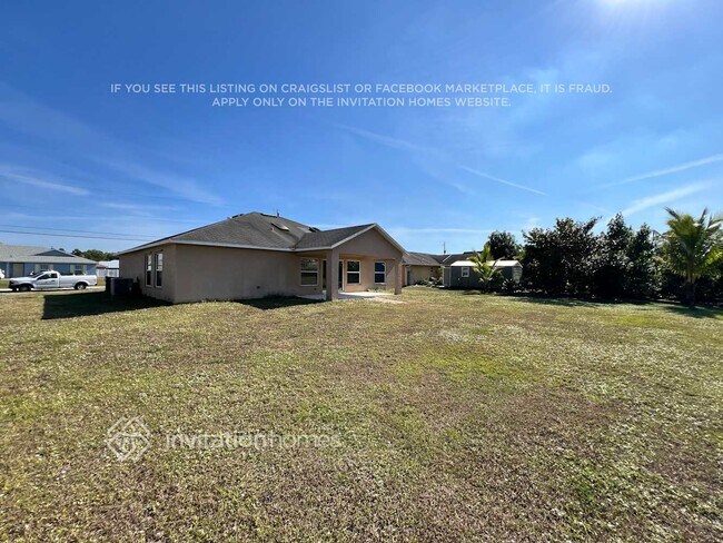 Building Photo - 5341 NW Aloha St