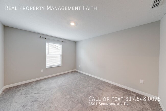 Building Photo - 8861 Springbrook Dr