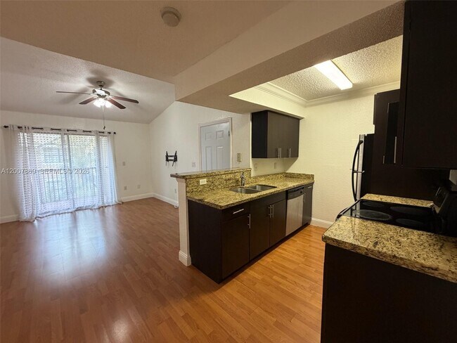Building Photo - 15570 SW 105th Ln