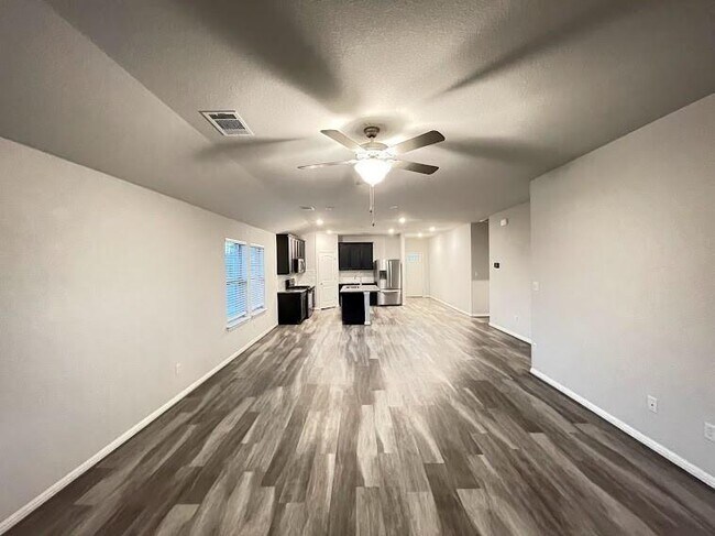Building Photo - 1629 Dubiel Dr