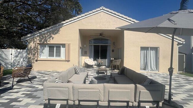 Building Photo - 672 NW 45th Ave