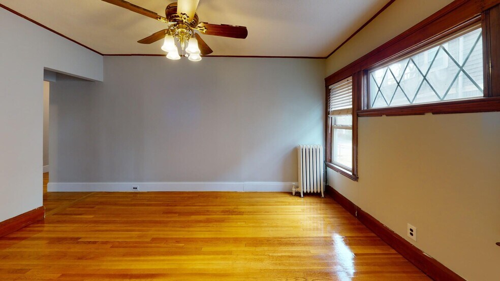 Building Photo - 72 Harlow St