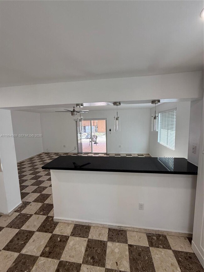 Building Photo - 7314 SW 22nd St