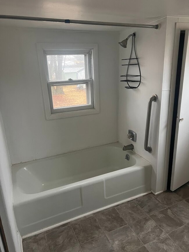 Building Photo - 1536 N Viking Dr