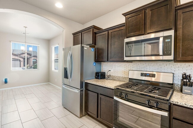 Building Photo - 2313 Melon Ridge Loop NE