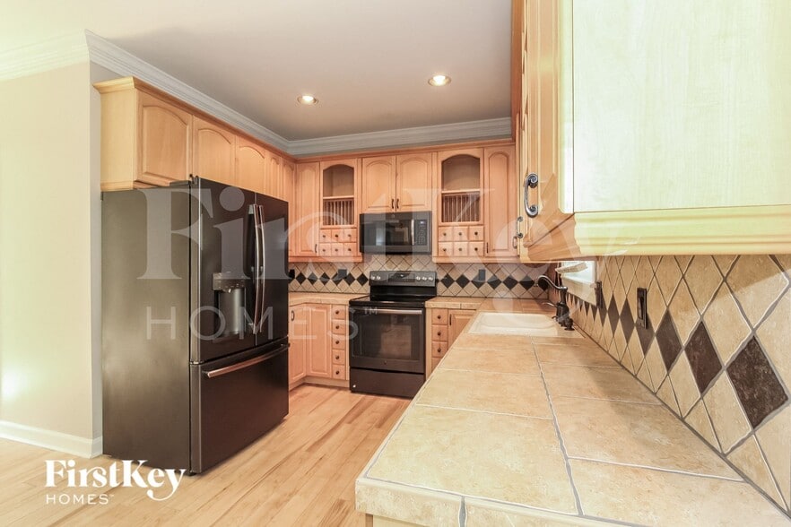 Building Photo - 12500 Moores Mill Rd