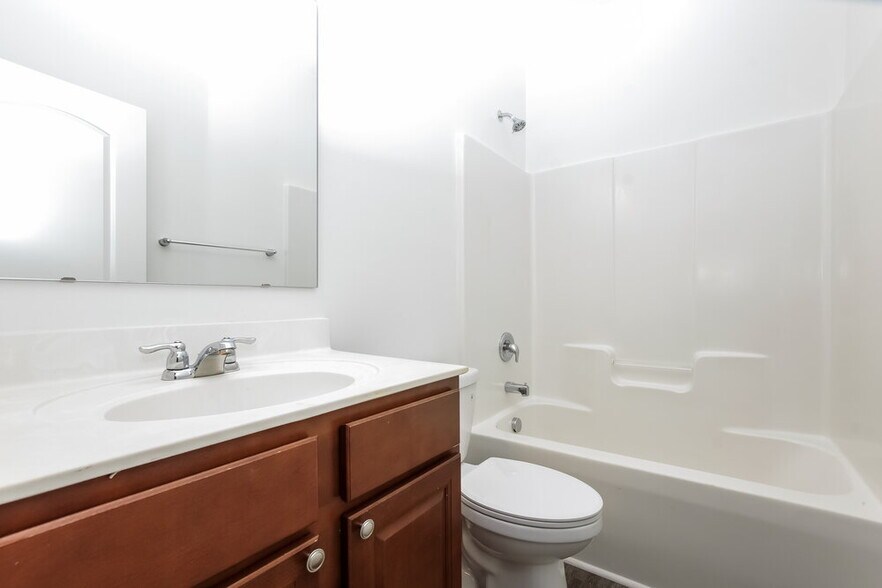 Building Photo - 11125 Pond Valley Ct