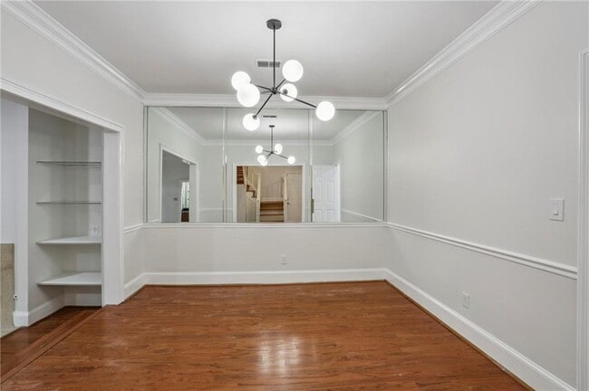 Building Photo - 1536 Oak Grove Rd