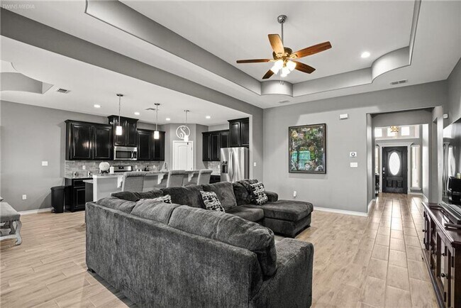 Building Photo - 3921 Woodhouse Ln