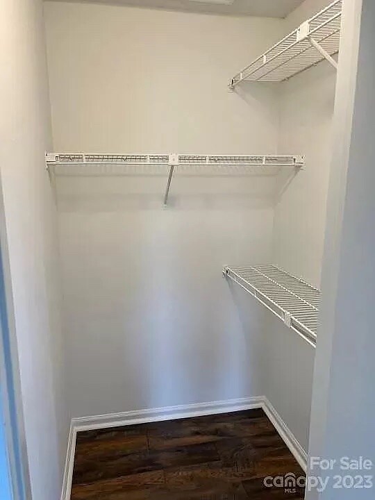 Building Photo - Room in Condo on Meadow Rose Ln