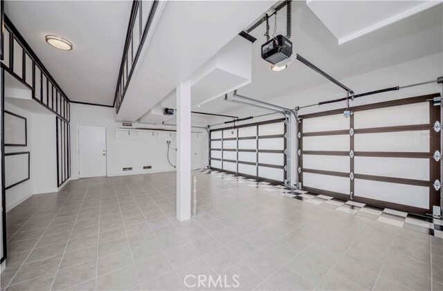 Building Photo - 5338 Chariton Ave