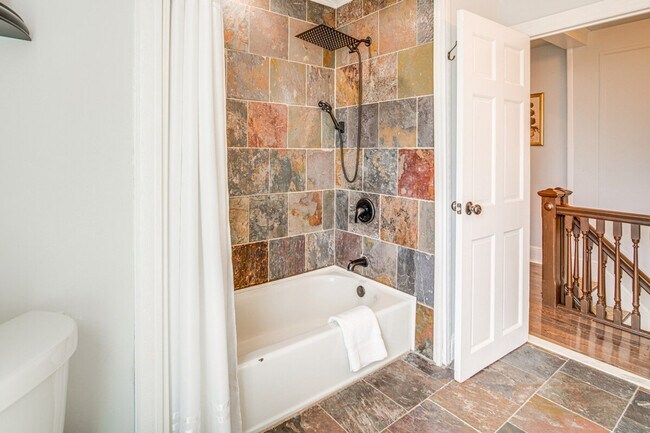 Building Photo - 6127 Longwood Ave