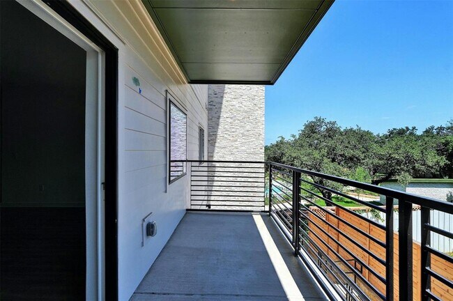 Building Photo - 4802 S Congress Ave