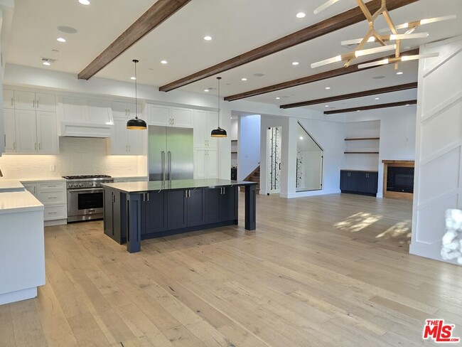 Building Photo - 18026 Valley Vista Blvd