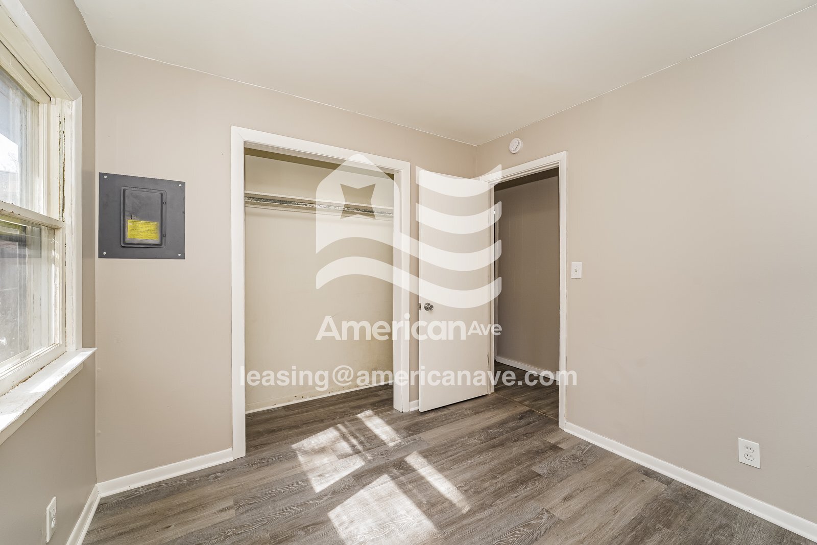 Building Photo - 905 Clement St