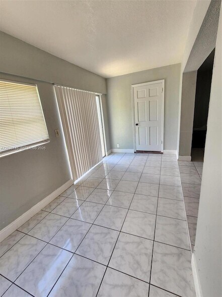 Building Photo - 7966 SW 7th Ct