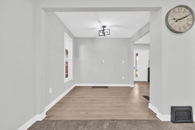 Building Photo - 1819 D St SW