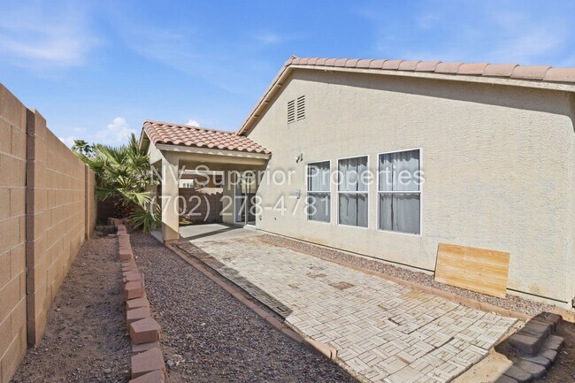 Building Photo - NW North Las Vegas!! Single Story!! No Carpet!! Low Maintenance Desert landscape front and back!!
