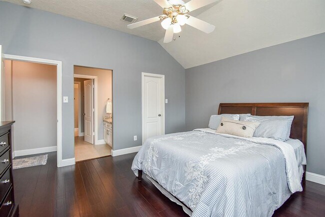 Building Photo - 4134 Starboard Shores Dr