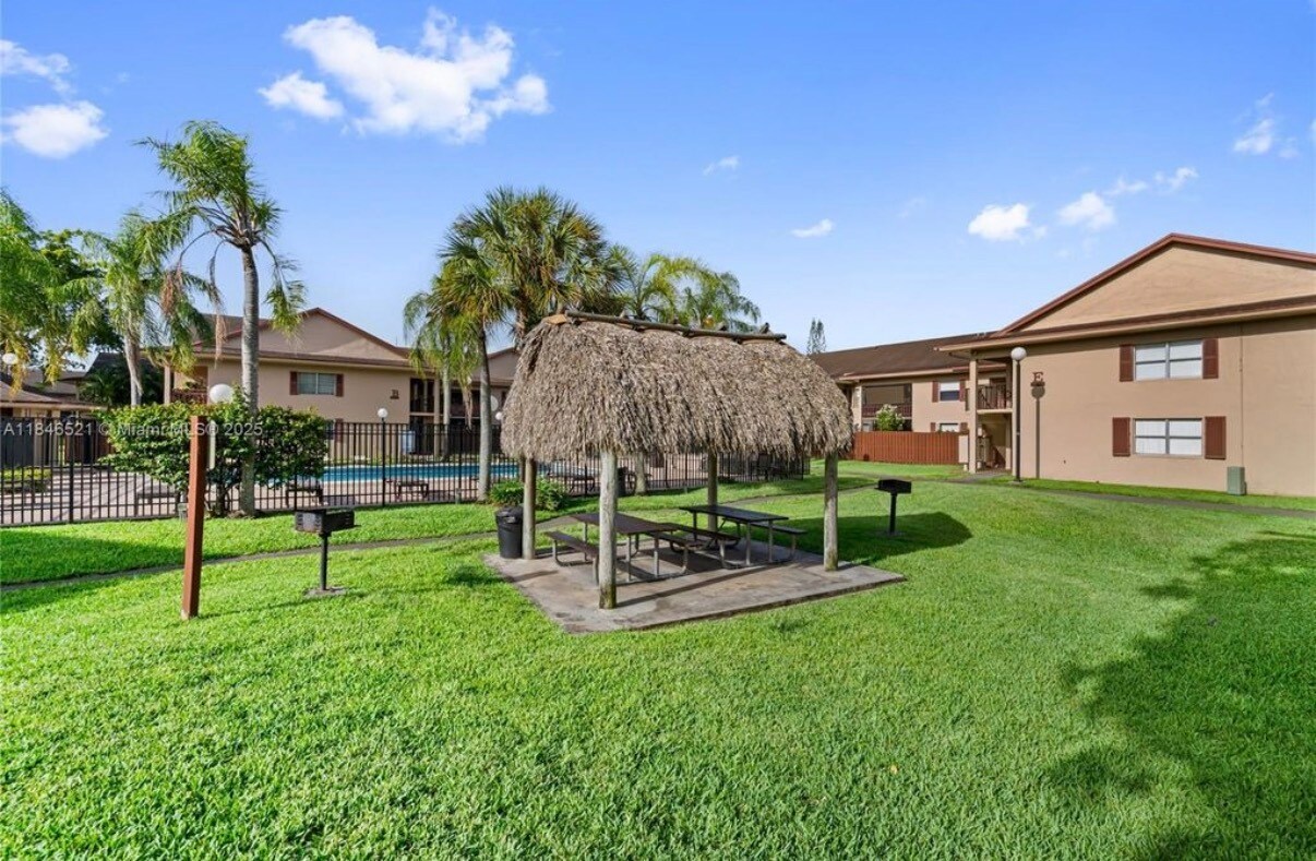 Building Photo - 11217 SW 88th St