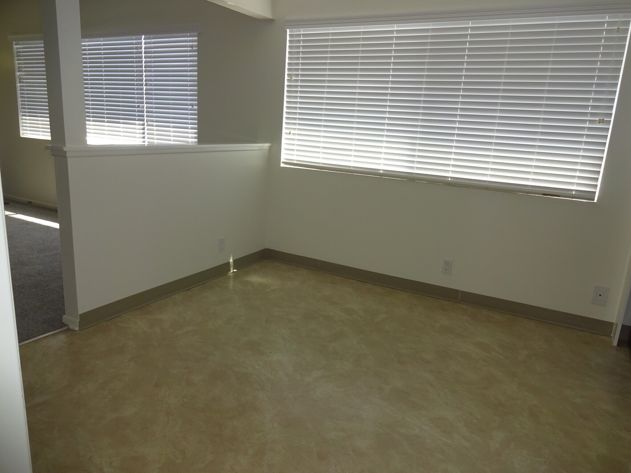 Dining room . - 841 W 25th St
