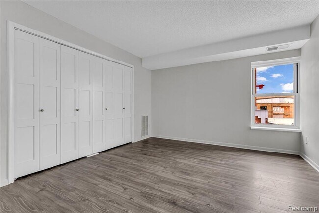 Building Photo - 411 S Old Woodward Ave