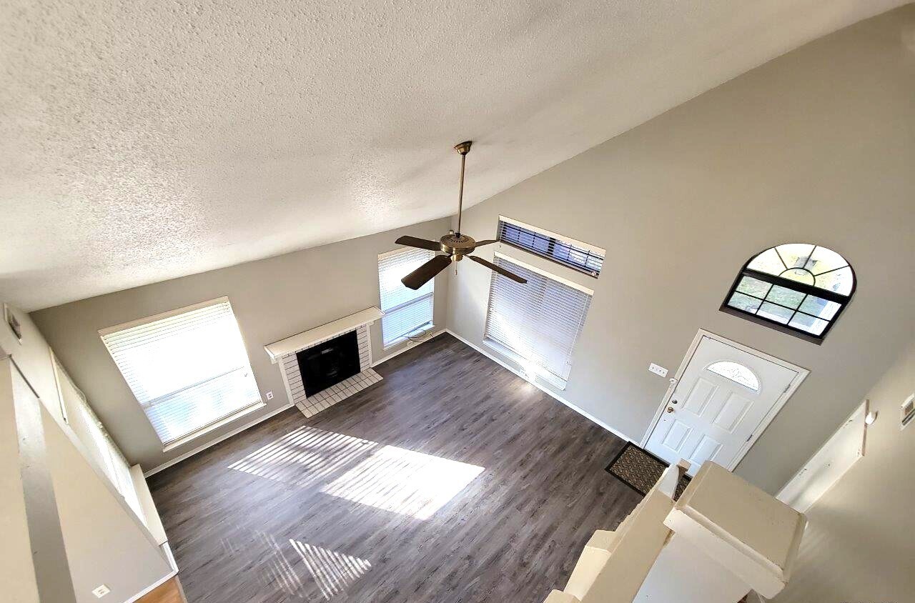 Building Photo - 6301 Fairlane Dr