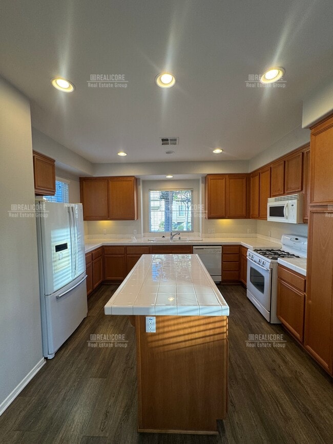 Building Photo - 22327 Blue Lupine Cir