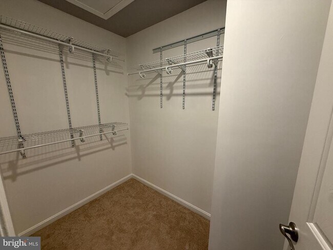 Building Photo - 2051 Astilbe Way