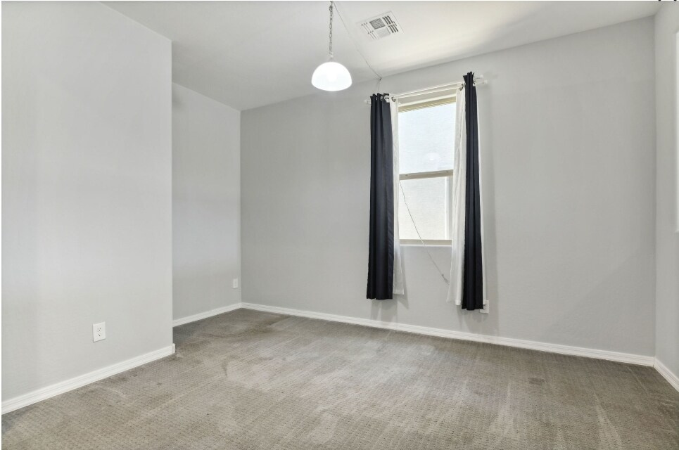 Building Photo - 7707 S 37th St