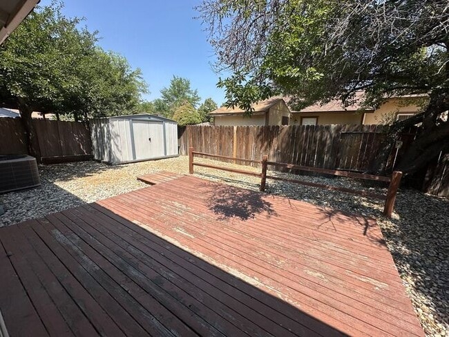 Building Photo - 1212 Junction Dr