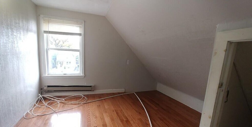 Building Photo - 41 Trull St