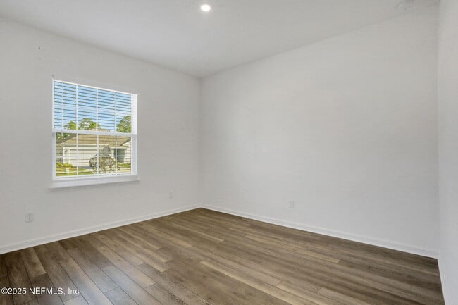 Building Photo - 3209 Crocus Ln