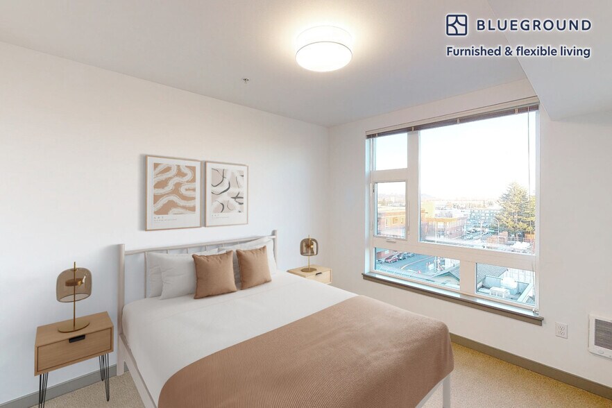 Building Photo - 109 S Division St